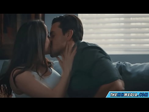 ❤️ Mmekọahụ ịhụnanya na ezigbo nne busty Ihe na-akpali agụụ mmekọahụ n'ụlọ ❤